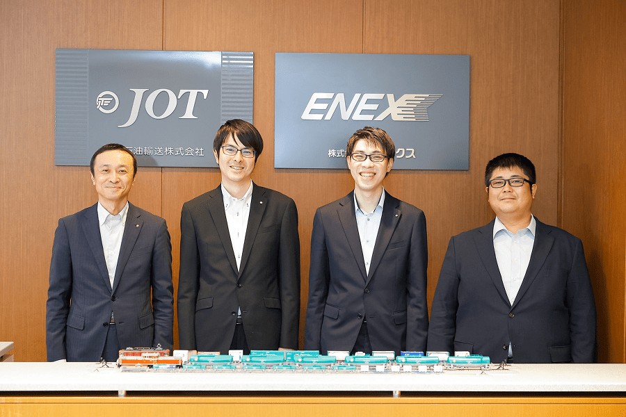 日本⽯油輸送株式会社様